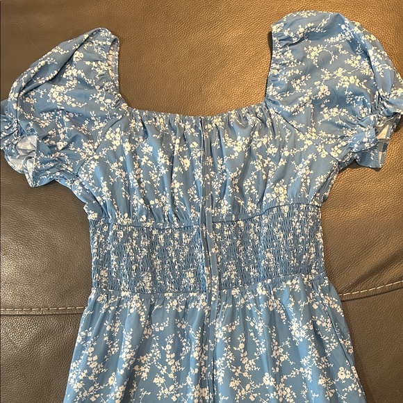 Blue Floral Women’s Dress, size S. EUC. - Picture 2 of 5